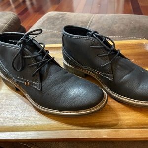 Mens shoes